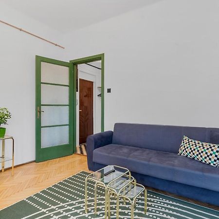 11 Apartments Бухарест Экстерьер фото