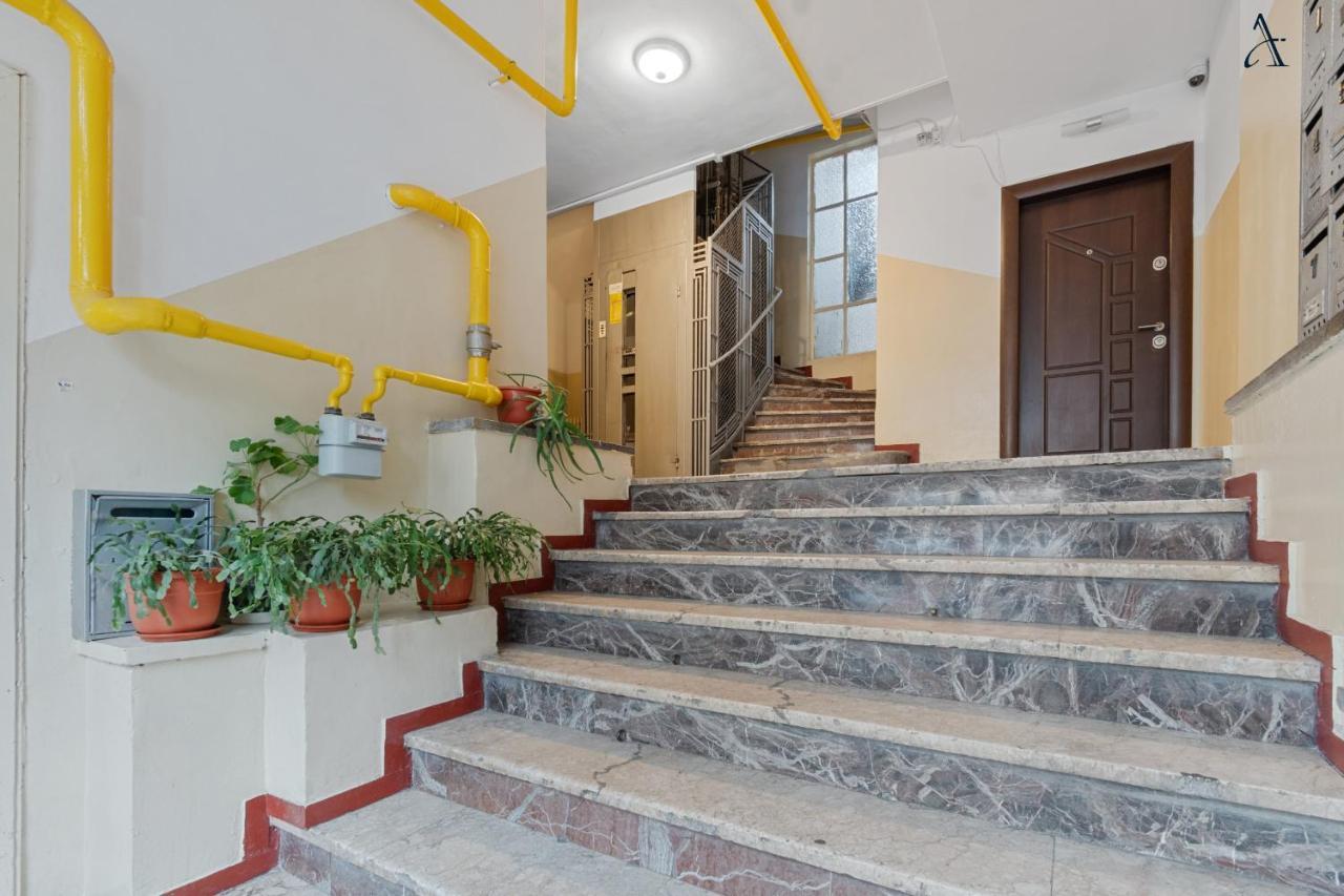 11 Apartments Бухарест Экстерьер фото