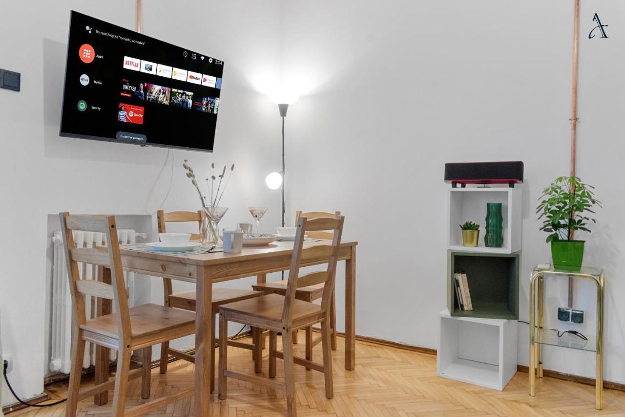 11 Apartments Бухарест Экстерьер фото